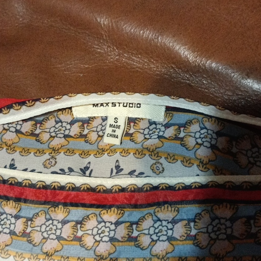 Shirt - Picture 3 of 5